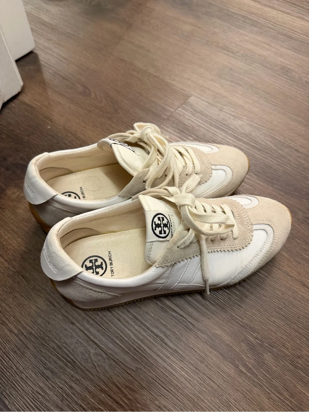 Tory Burch tory burch